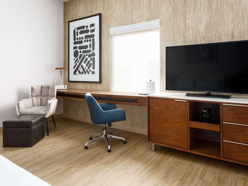 Hampton Inn & Suites Los Angeles/Santa Monica 26