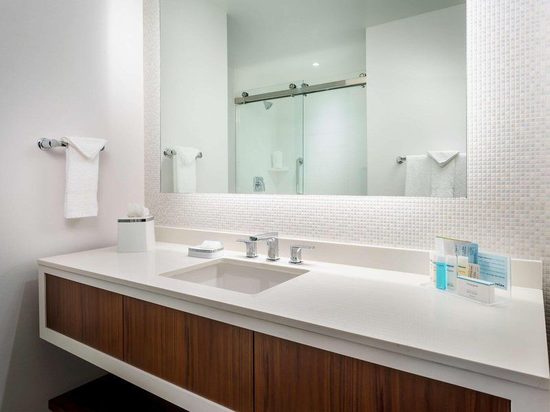 Hampton Inn & Suites Los Angeles/Santa Monica 27