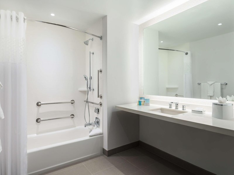 Hampton Inn & Suites Los Angeles/Santa Monica 34