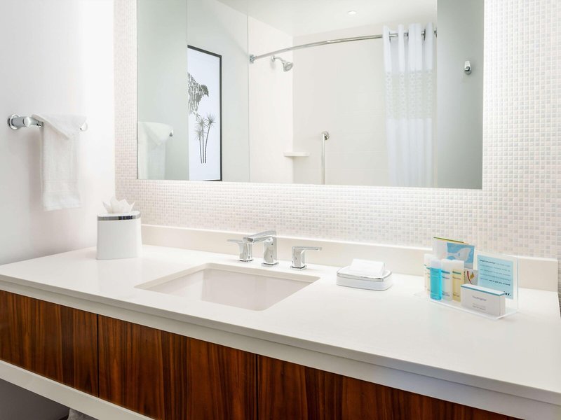 Hampton Inn & Suites Los Angeles/Santa Monica 36