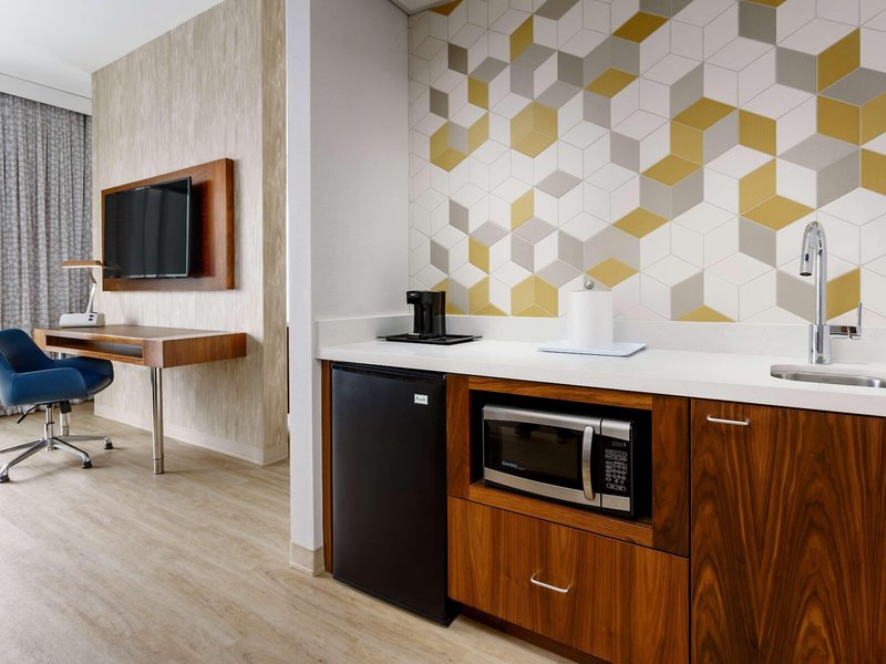 Hampton Inn & Suites Los Angeles/Santa Monica 37