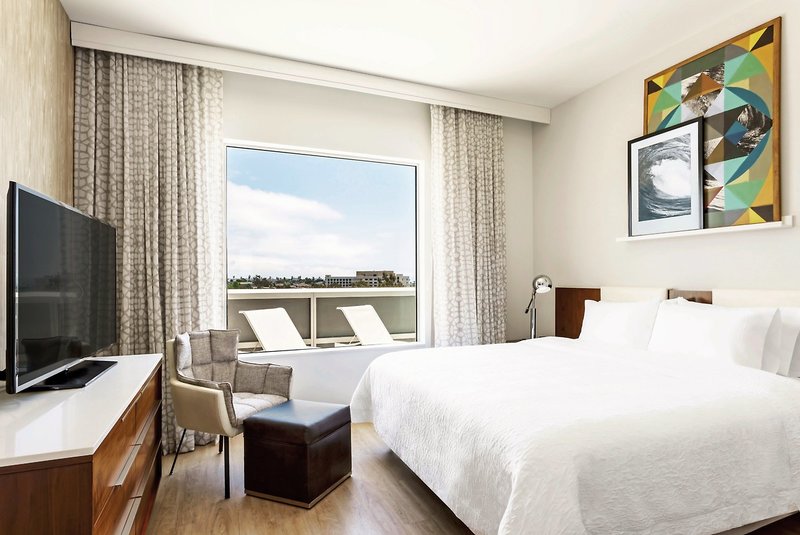 Hampton Inn & Suites Los Angeles/Santa Monica 8