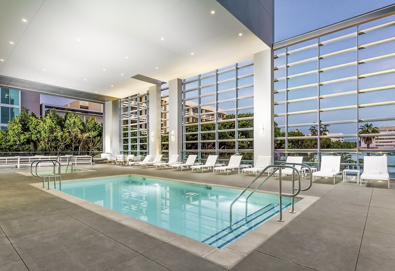 Hampton Inn & Suites Los Angeles/Santa Monica 10