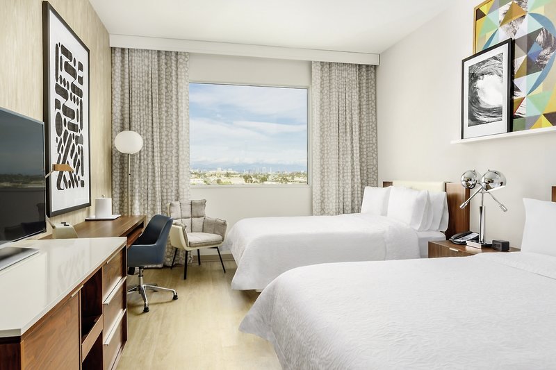 Hampton Inn & Suites Los Angeles/Santa Monica 11