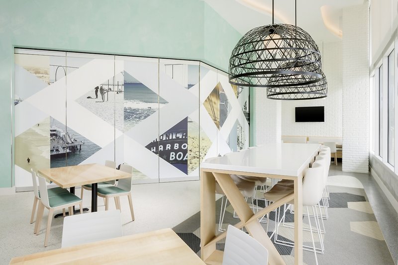 Hampton Inn & Suites Los Angeles/Santa Monica 13