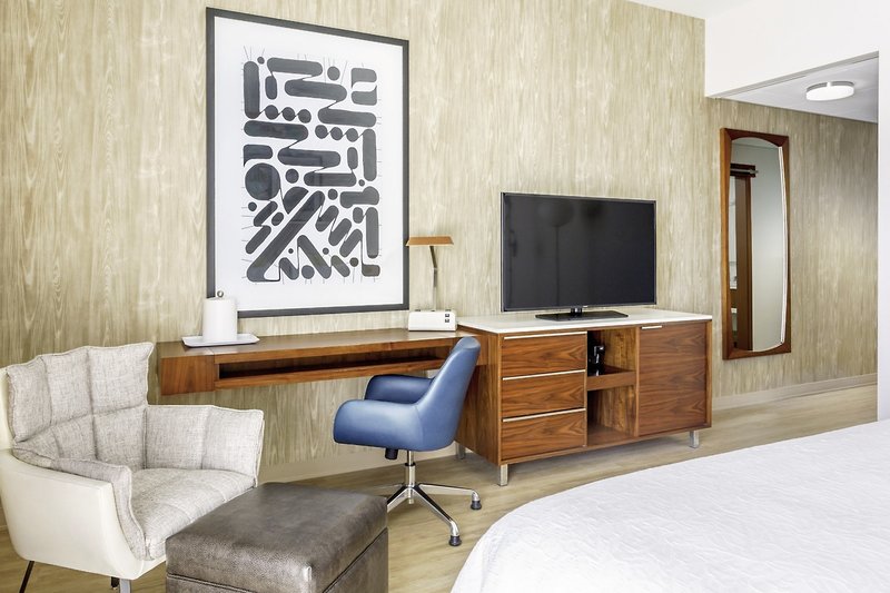 Hampton Inn & Suites Los Angeles/Santa Monica 14