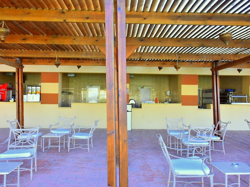 SUNRISE Marina Resort 25