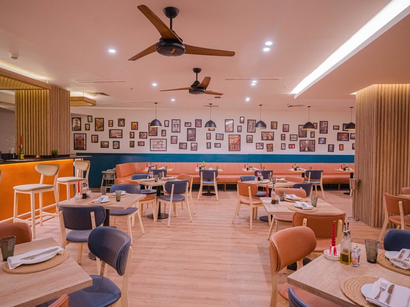 SUNRISE Marina Resort 31