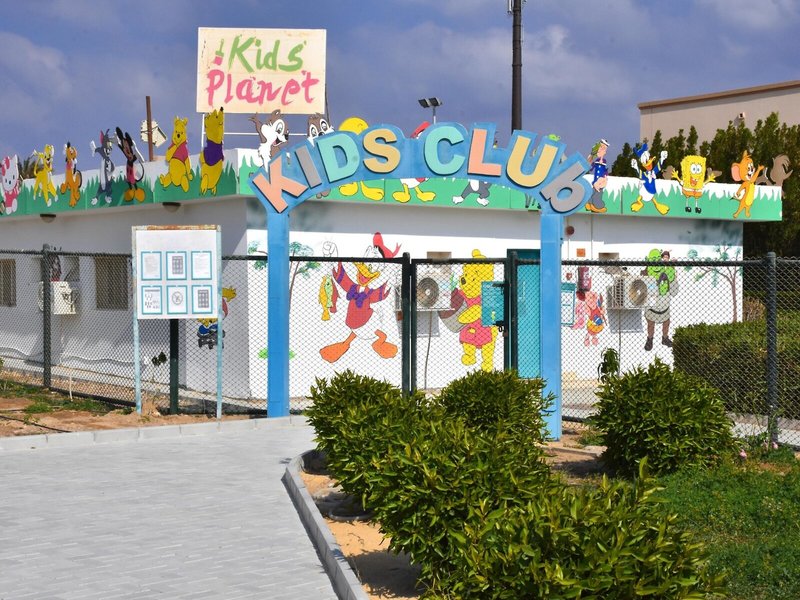 SUNRISE Marina Resort 45