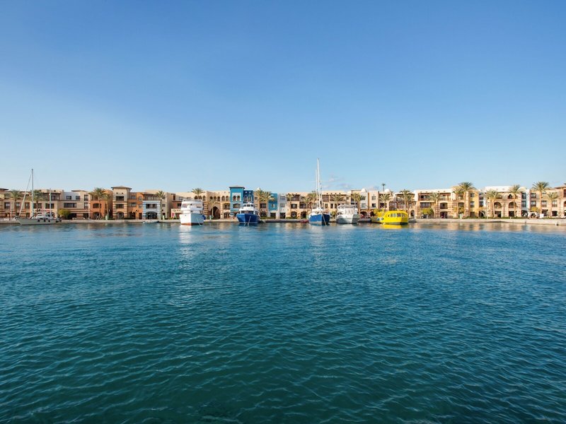 SUNRISE Marina Resort 6