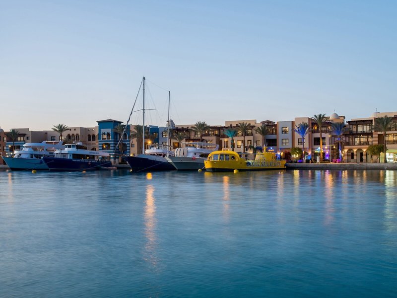 SUNRISE Marina Resort 7