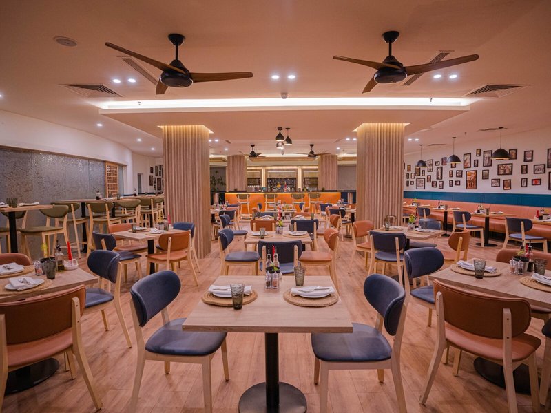 SUNRISE Marina Resort 27