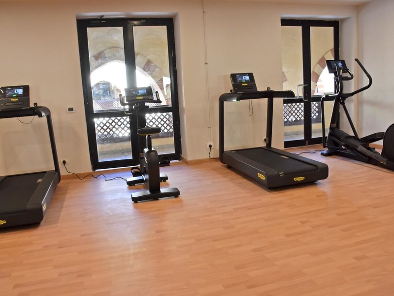 SUNRISE Marina Resort 38