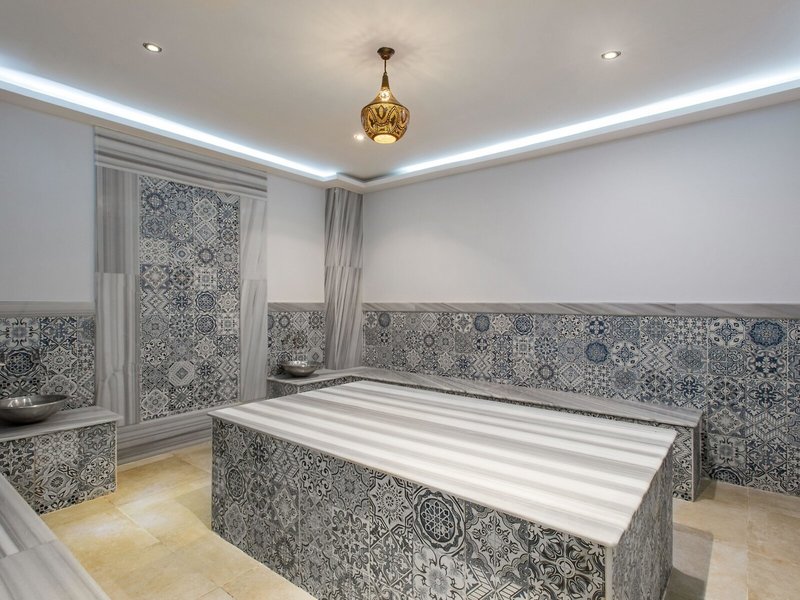 SUNRISE Marina Resort 46