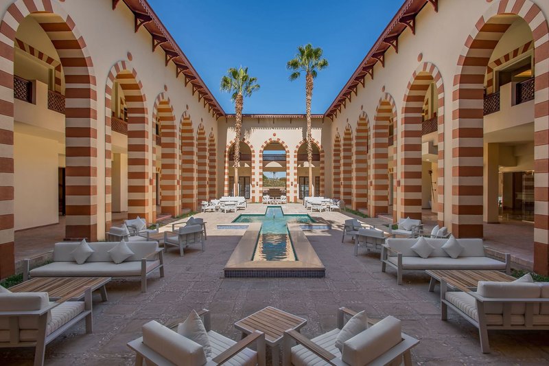 SUNRISE Marina Resort 16