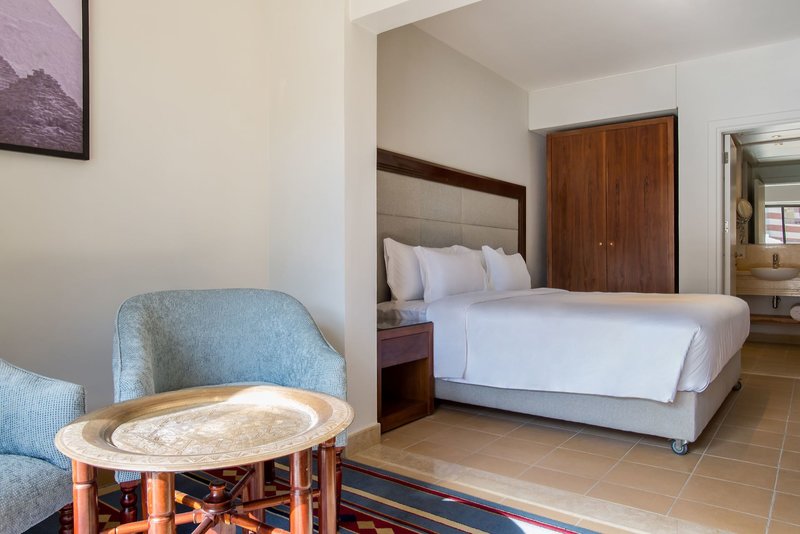 SUNRISE Marina Resort 19