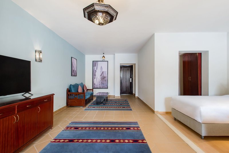 SUNRISE Marina Resort 22