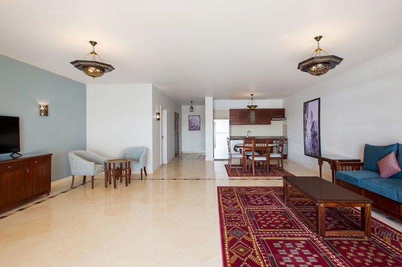 SUNRISE Marina Resort 25