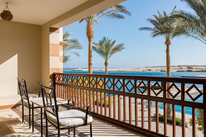 SUNRISE Marina Resort 27