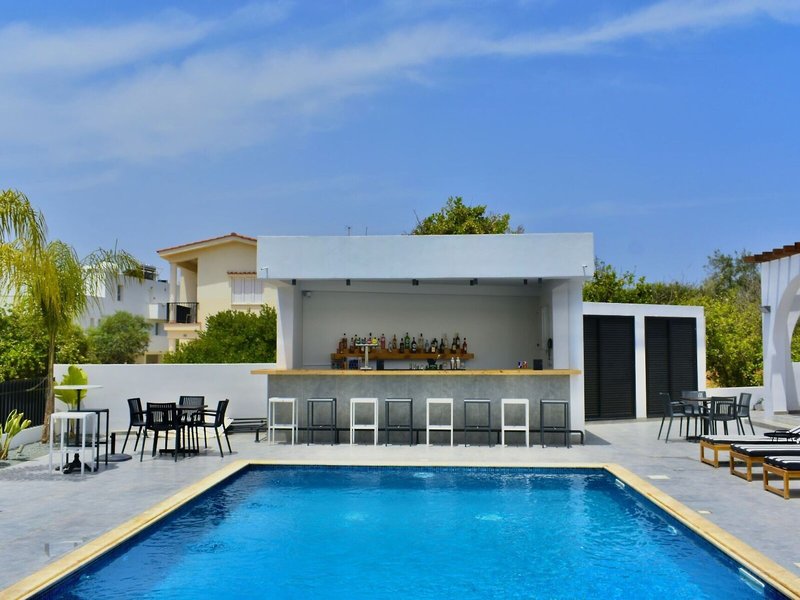 Salmary Hotel Apartments 5