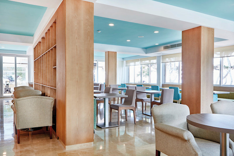 Universal Hotel Laguna 9
