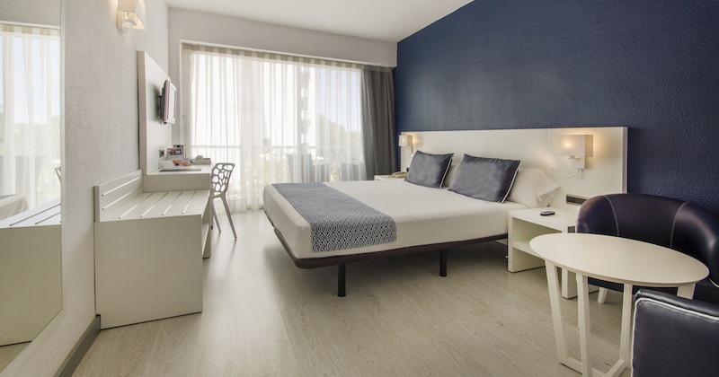 Catalonia Del Mar 15