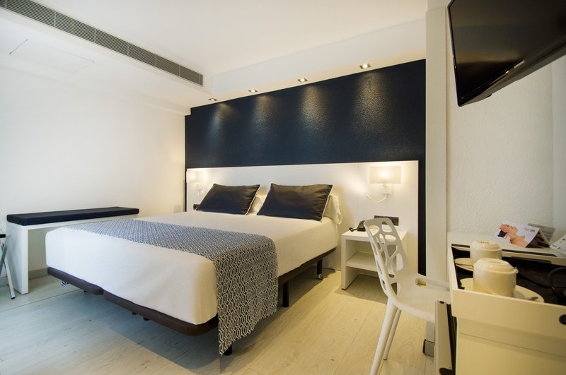Catalonia Del Mar 23