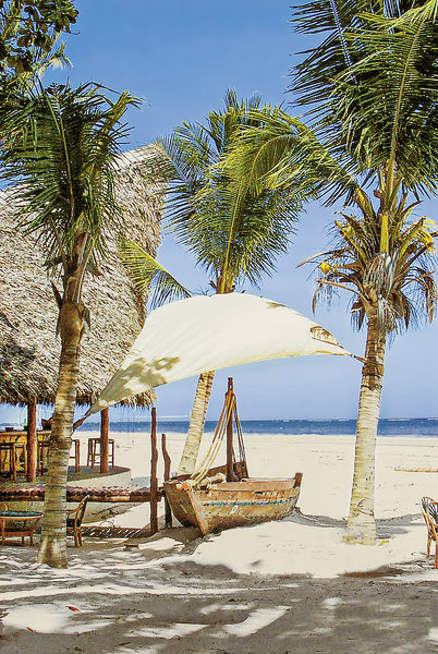 Pinewood Beach Resort & Spa 7