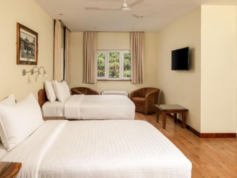 Fairview Hotel 39