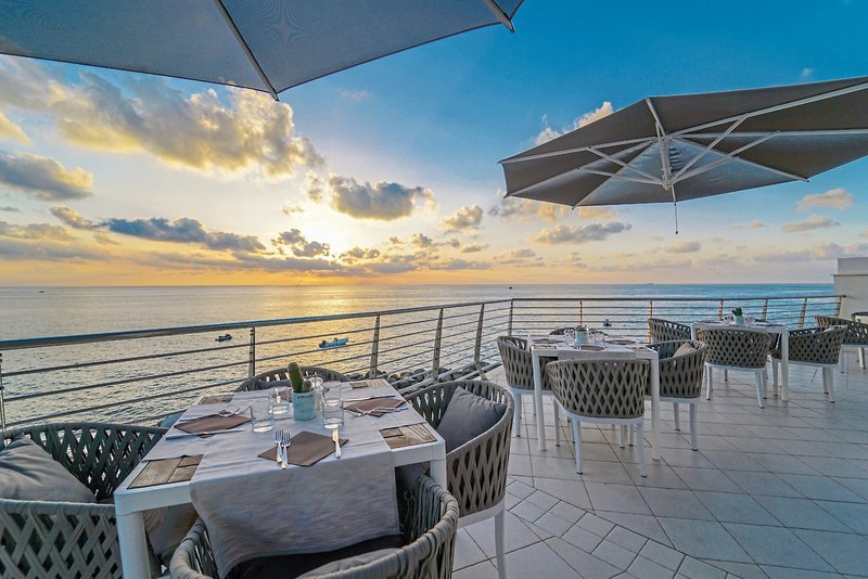 Baia del Godano Resort & Spa 10
