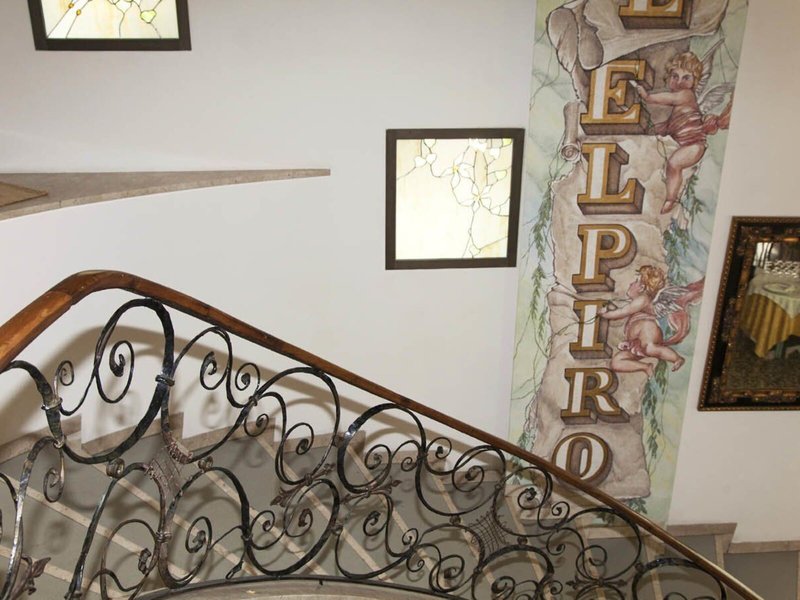 Hotel Elpiro 22