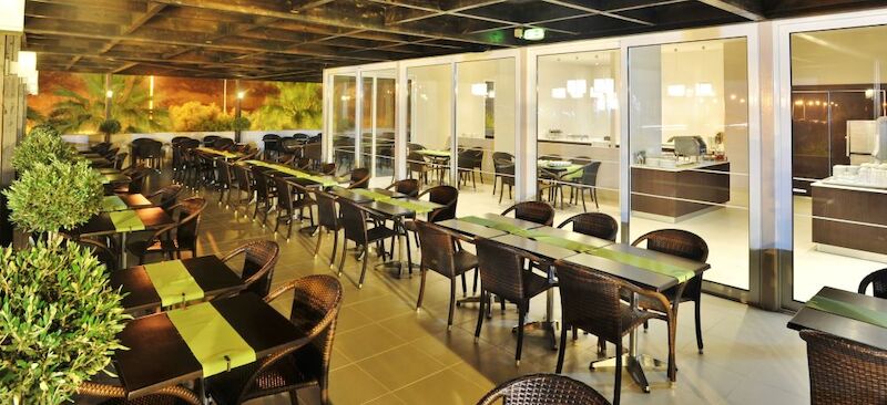 Olive Garden Hotel 9