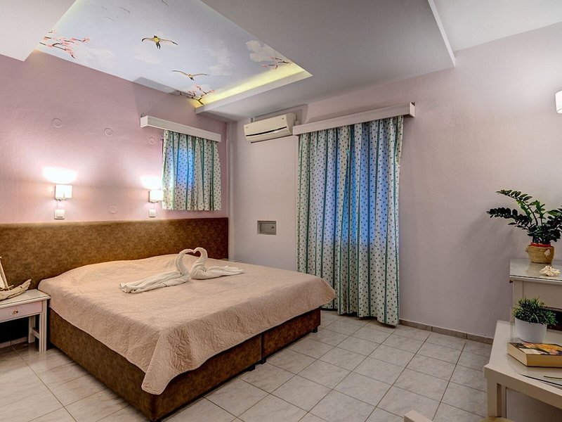 Alkionis Beach Hotel Apartments 10