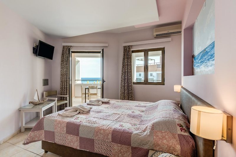 Alkionis Beach Hotel 14