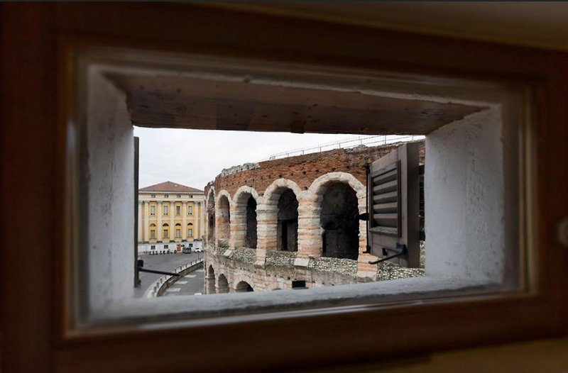 Truly Verona 2