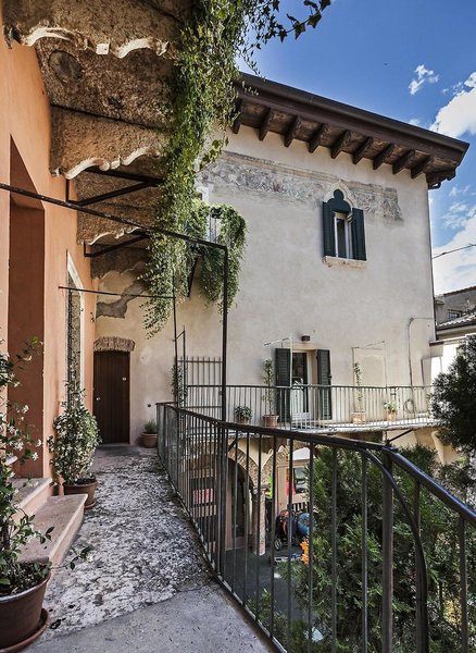 Truly Verona 3