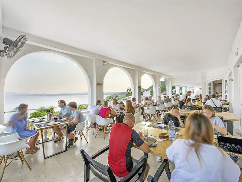 Pantokrator Hotel 13