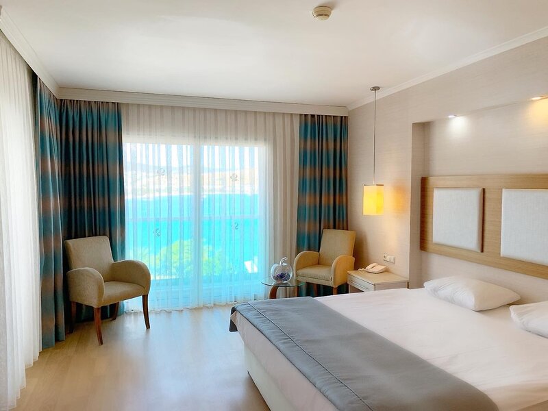 Royal Asarlik Beach Hotel & Spa 10