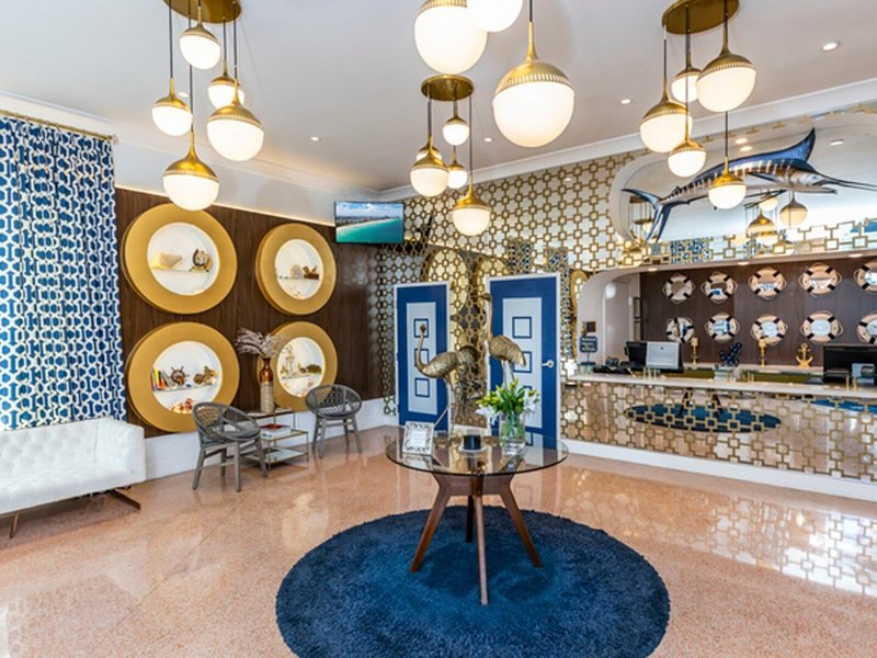 Oceanside Hotel 18