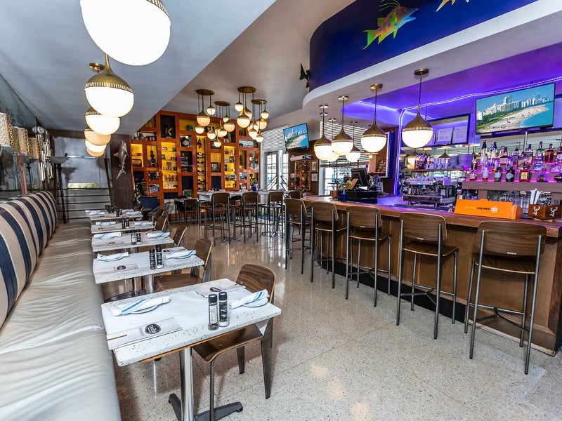 Oceanside Hotel 21