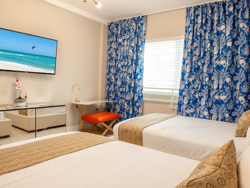 Oceanside Hotel 31