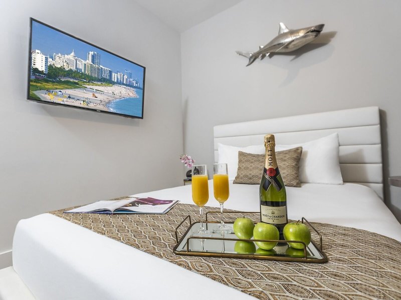 Oceanside Hotel 36