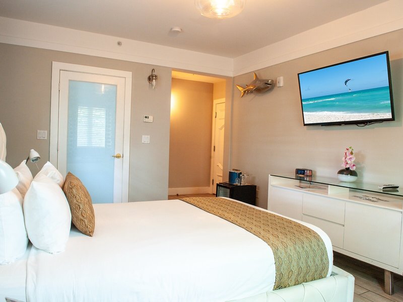 Oceanside Hotel 41