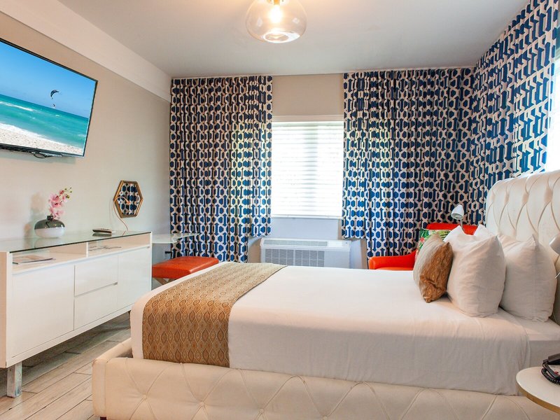 Oceanside Hotel 42