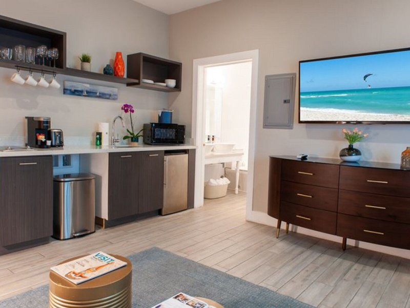 Oceanside Hotel 47