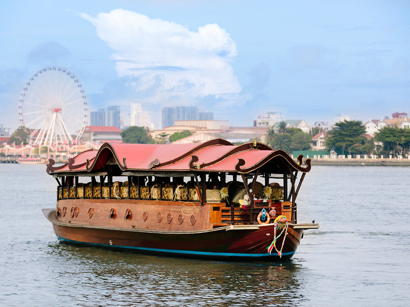 Anantara Riverside Bangkok Resort 28