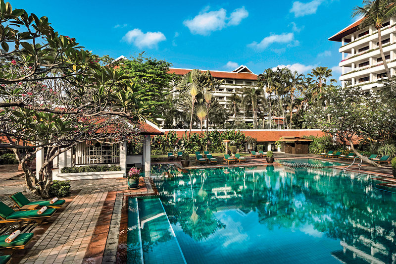 Anantara Riverside Bangkok Resort 4