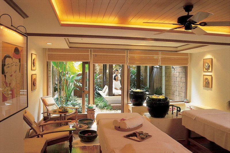 Anantara Riverside Bangkok Resort 16