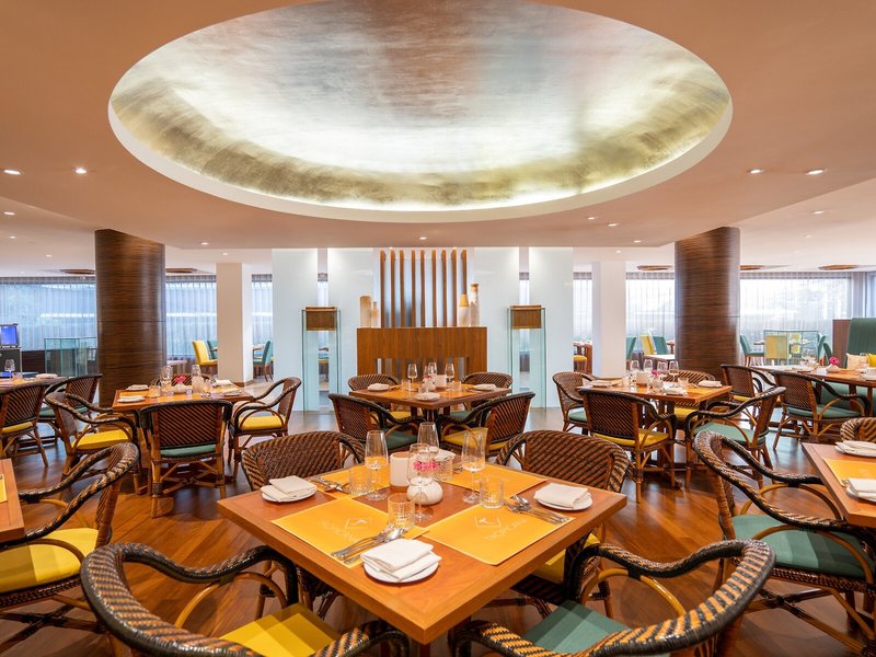Boulevard Hotel Bangkok  11