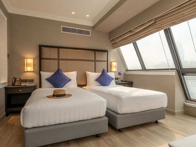 Boulevard Hotel Bangkok  30